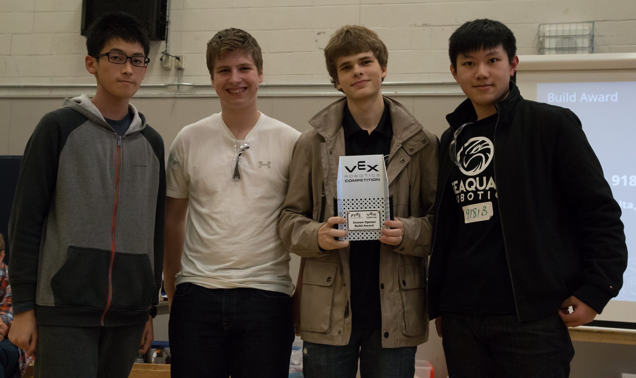 9181B holding starstruck award