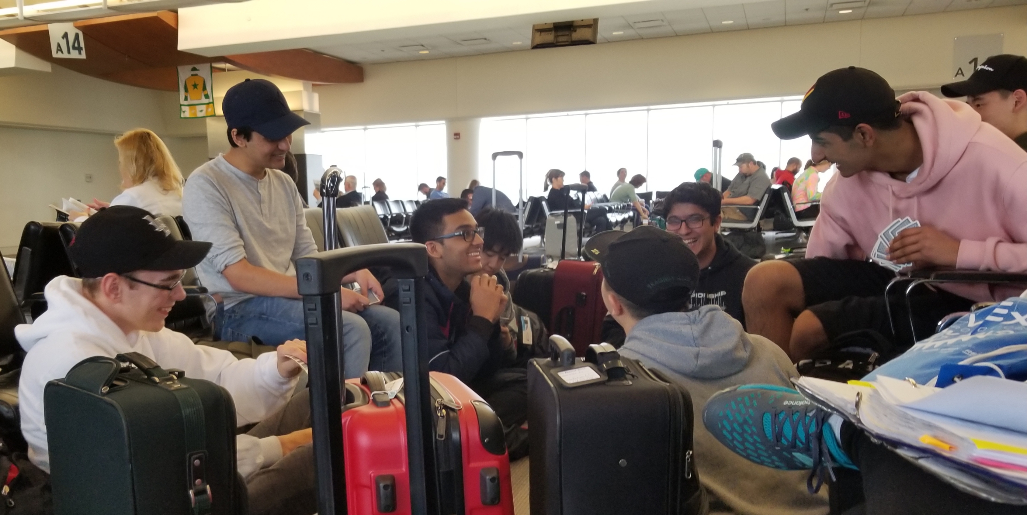 Photo of 9181 at Chicago airport after their Worlds Trip